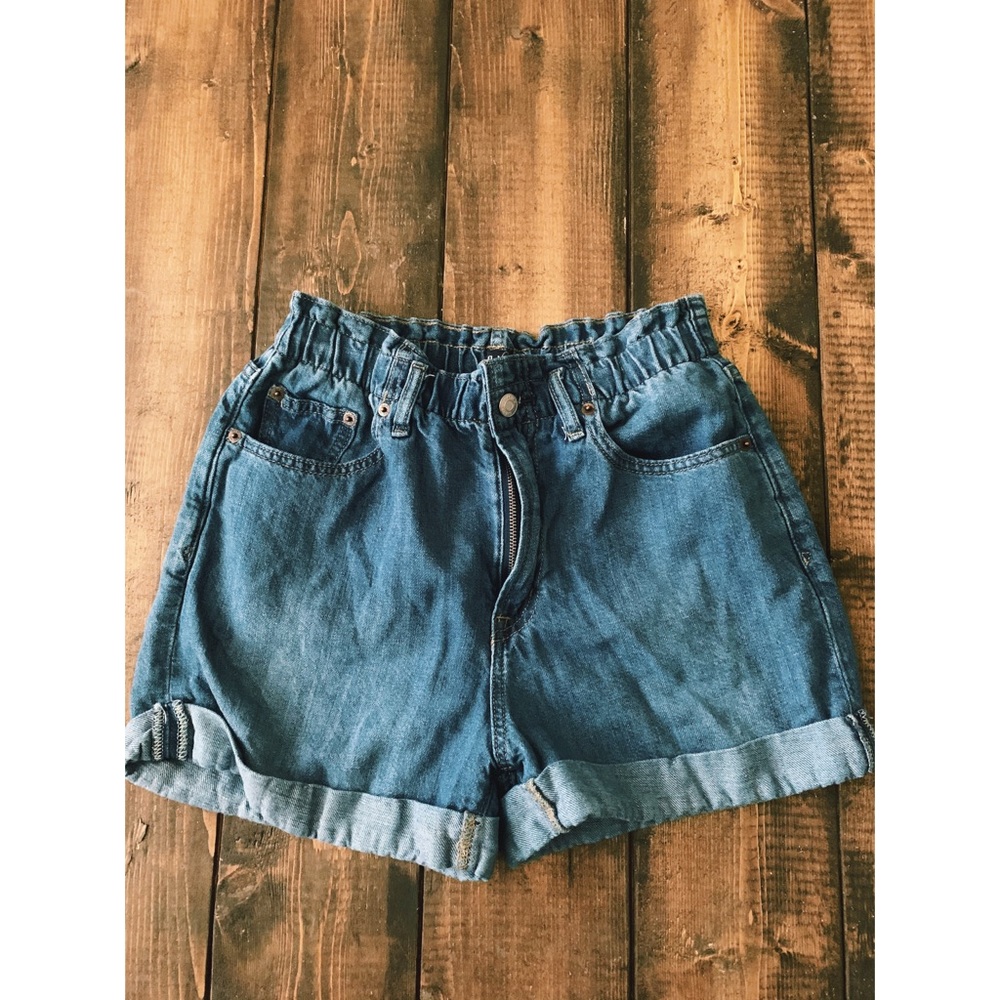 GAP hi rise shorts